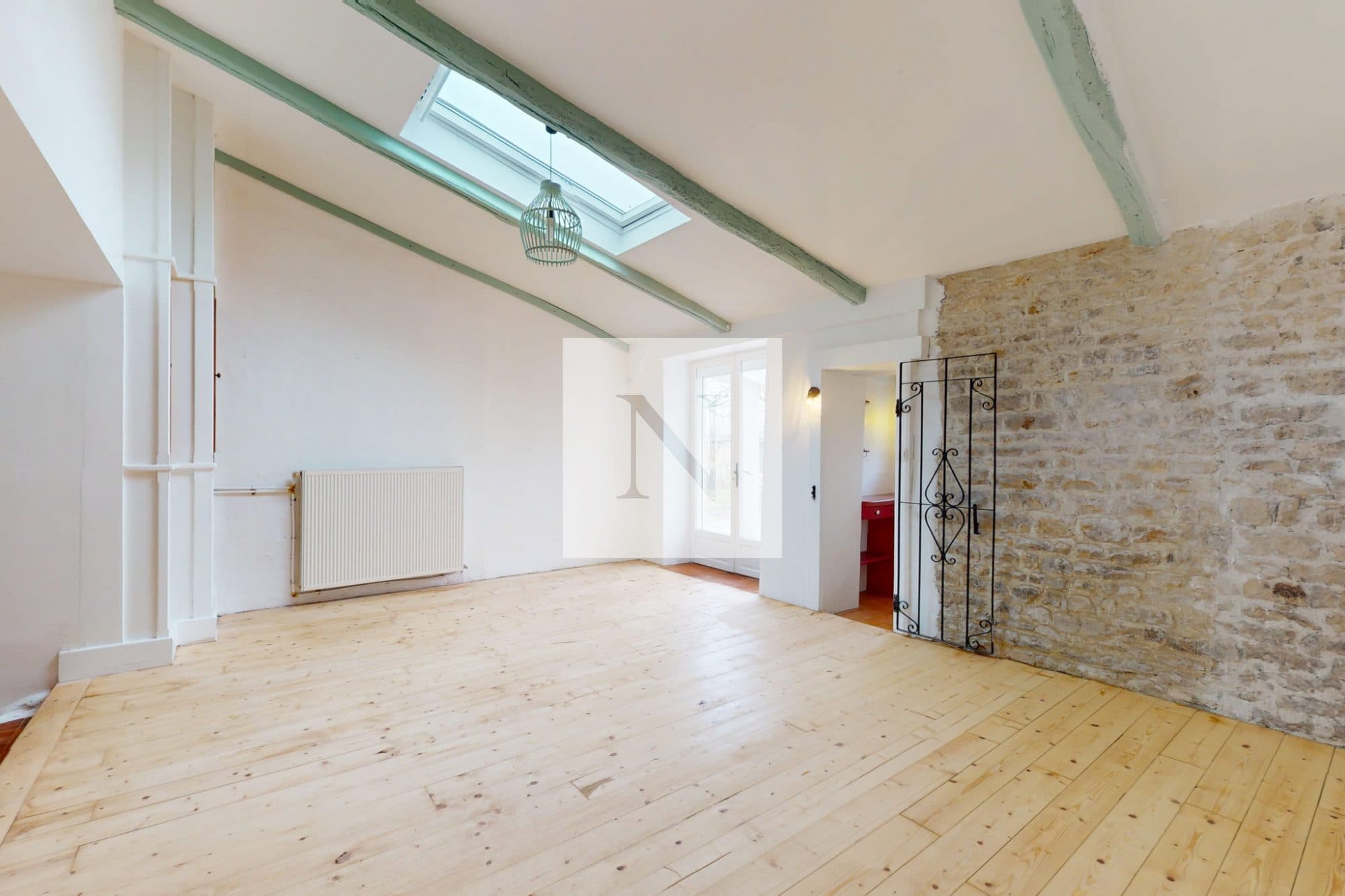 Maison ancienne rénovée 140 m², jardin 517 m², Andilly Sérigny — photo 3